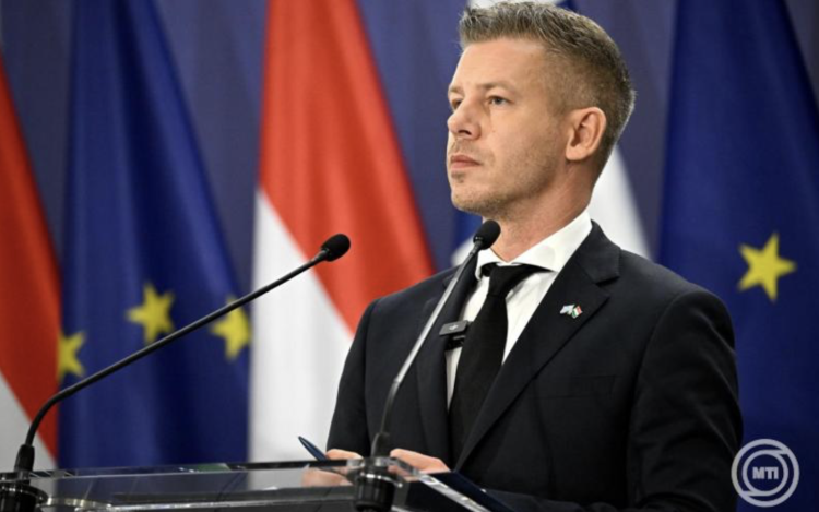 Magyar Péter: a költségvetést drámaian rossz állapotban találtuk az átadás-átvétel után