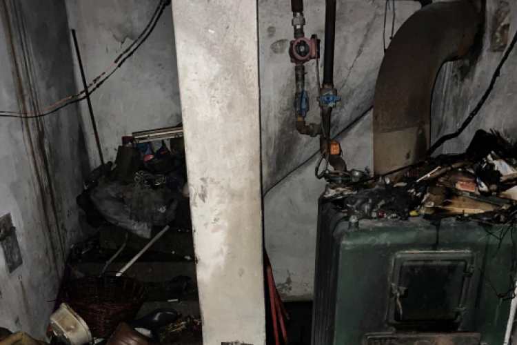 Tűz volt egy tiszafüredi pincében