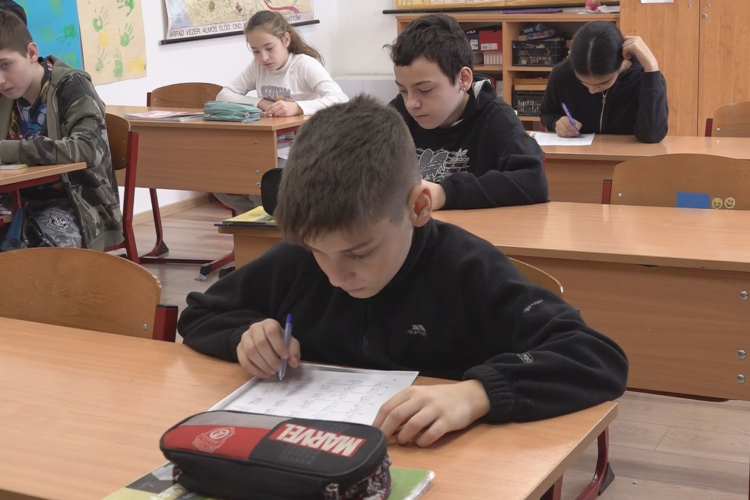 VERSENYLÁZ A „KOVÁTS”-BAN