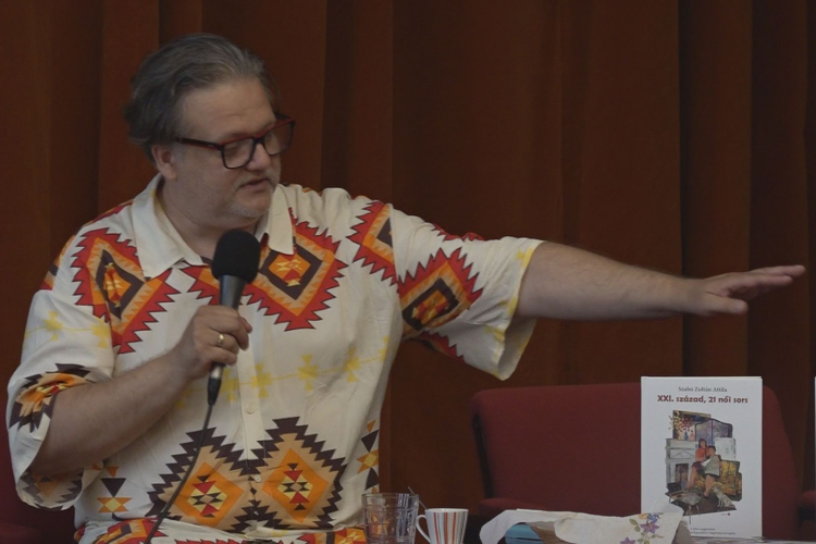 BEMUTATTA ÚJ KÖNYVÉT SZABÓ ZOLTÁN ATTILA ÍRÓ