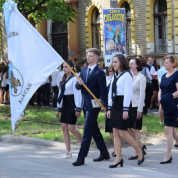 A Karcagi Nagykun Református Gimnázium és Egészségügyi Szakgimnázium végzőseinek a ballagása