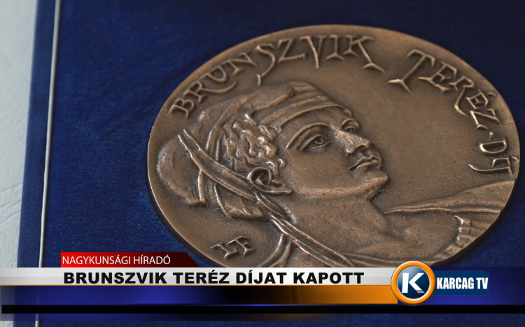 BRUNSZVIK TERÉZ DÍJAT KAPOTT