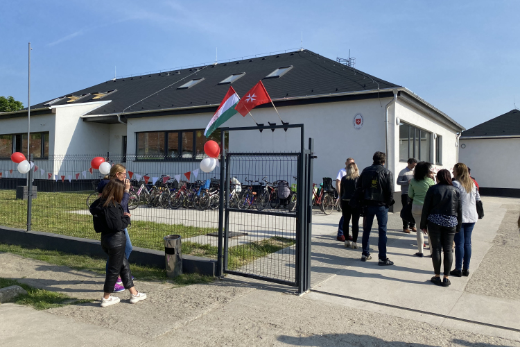  Iskolaátadás Tiszaburán