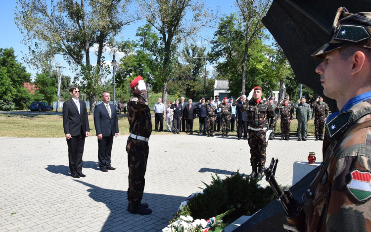 Légierő és Repülőfegyvernem Napja 