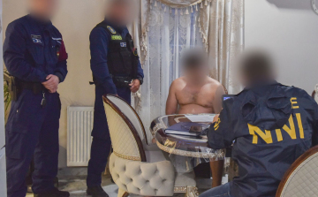 ÚJABB ÖT KÁBÍTÓSZER KERESKEDŐ LETARTÓZTATÁSBAN