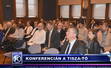 Konferencián a Tisza-tó