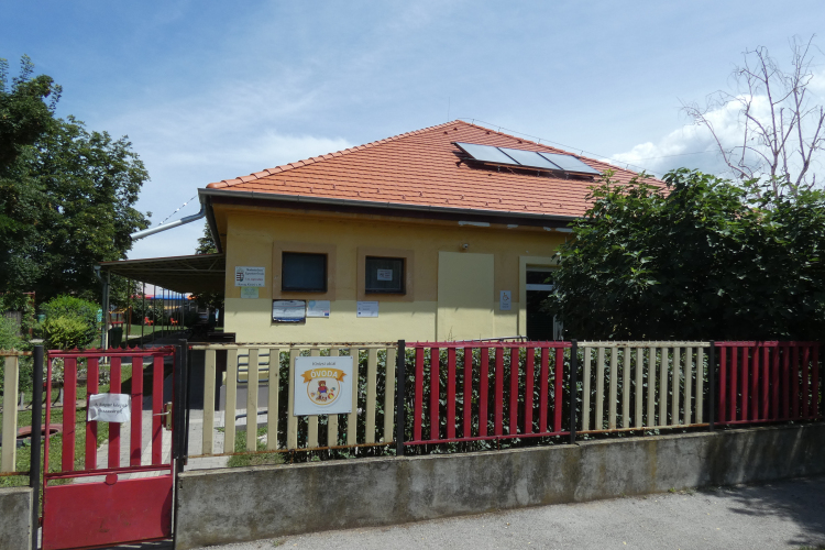 FELÚJÍTÁSRA KERÜLT A KARCAGI KINIZSI UTCAI ÓVODA 