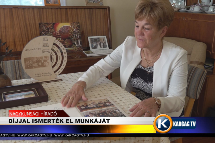 DÍJJAL ISMERTÉK EL MUNKÁJÁT