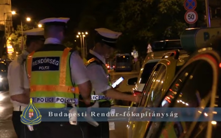 Az illegális gyorsulási versenyek ellen lépett fel a rendőrség - VIDEÓ