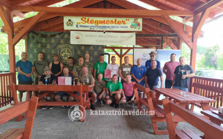 Szolnokiak az ország legjobb tűzoltóhorgászai között