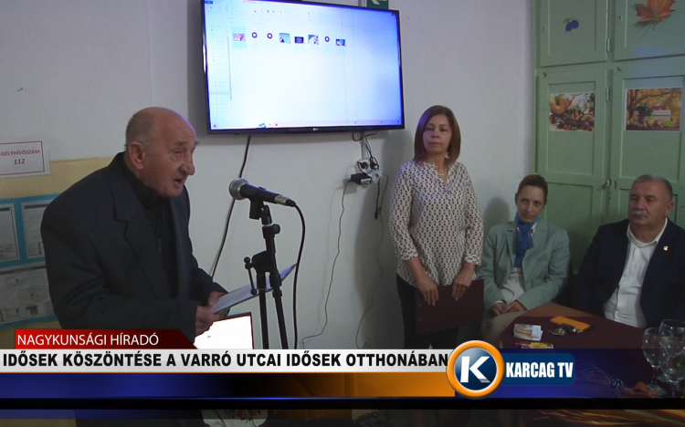 IDŐSEK KÖSZÖNTÉSE A VARRÓ UTCAI IDŐSEK OTTHONÁBAN 