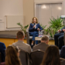 Ferencz Orsolya űrkutató, űrkutatásért felelős miniszteri biztos lakossági fóruma