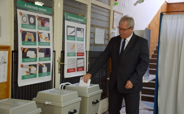 Dr. Fazekas Sándor is leadta szavazatát