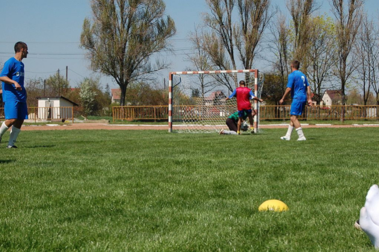 XXIII. Nagykun Diák Sportviadal • VARRÓ