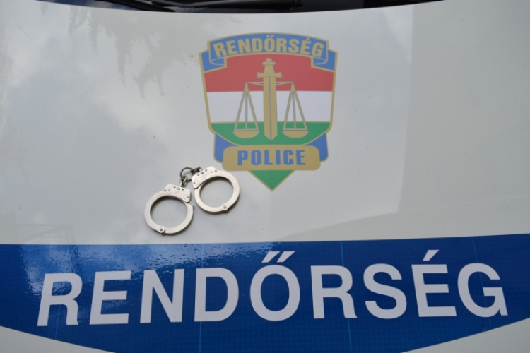 Megerőszakolta hétéves lányát 