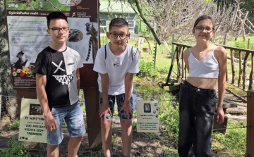 Állatbarát diákjaink a Jászberényi Állatkertben!