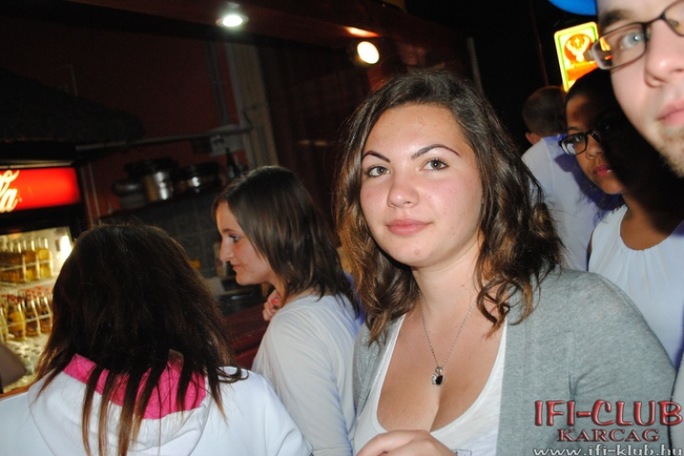 DJ DEKA az Ifi-Clubban • 05.11.