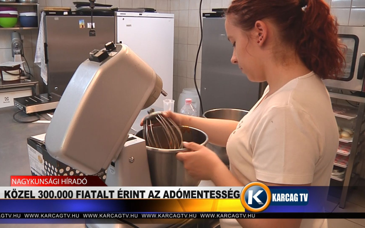 Közel 300.000 fiatalt érint az adómentesség