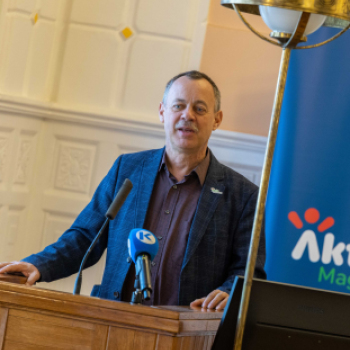 Kék zóna konferencia Karcagon