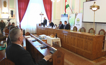 SAJTÓTÁJÉKOZTATÓT TARTOTT A NAK