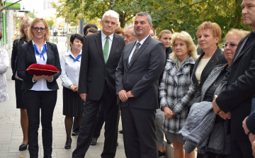 A mai nappal a megyeszékhelyen nyitott irodát a 3A Takarékszövetkezet