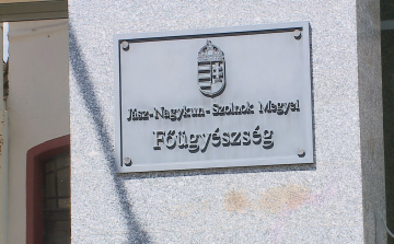 Önbíráskodás bűntette