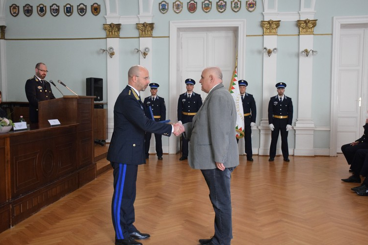 ELISMERÉSEK JÁSZ-NAGYKUN-SZOLNOK VÁRMEGYÉBEN