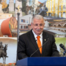 A Magyar Nemzeti Bank kortárs műgyűjteményéből érkeztek képek Karcagra