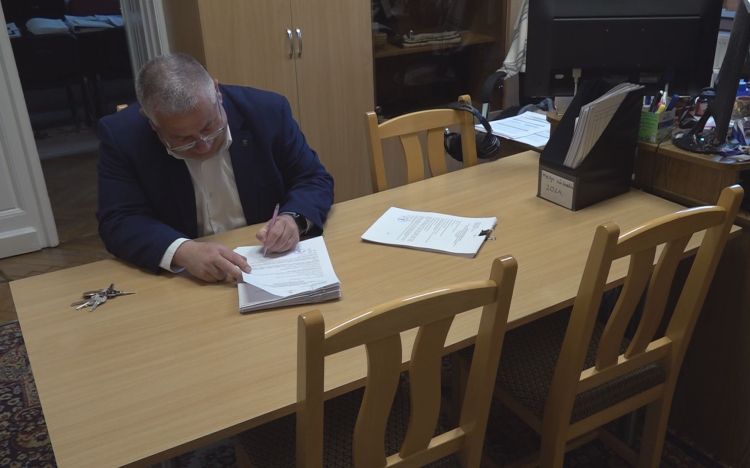 Ma kezdődik a kampány és az ajánlásgyűjtés