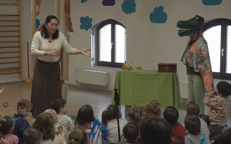 MESEELŐADÁSSAL ZÁRULTAK AZ ISKOLAELŐKÉSZÍTŐ FOGLALKOZÁSOK