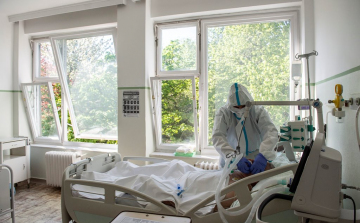 Meghalt 17 beteg, 455 új fertőzöttet találtak Magyarországon