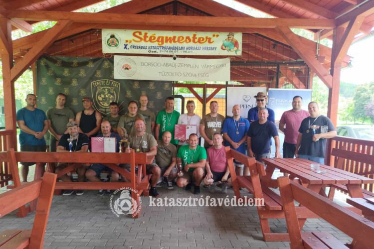 Szolnokiak az ország legjobb tűzoltóhorgászai között