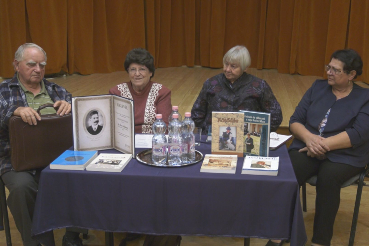 ÍRÓ-OLVASÓ TALÁLKOZÓ A VÁROSI CSOKONAI KÖNYVTÁRBAN