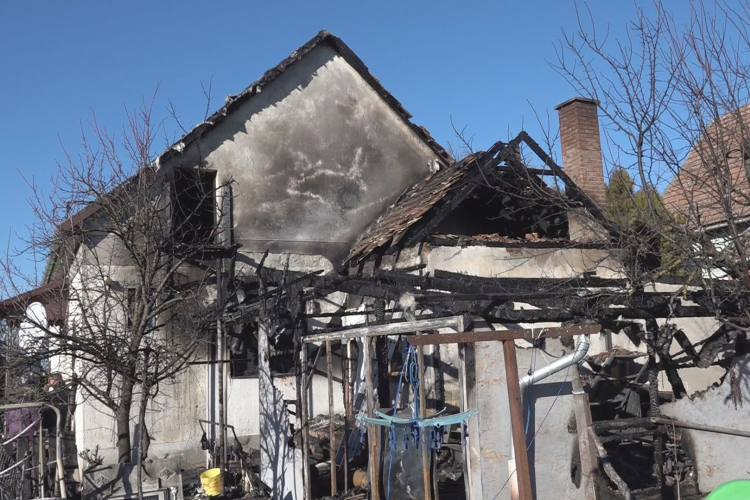 FELROBBANT A KAZÁNHÁZ