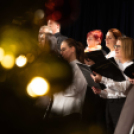 Az első adventi gyertya meggyújtása