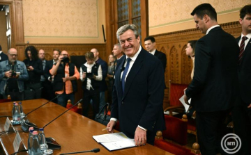 Kapitány István: Magyarország nem válik le az orosz energiáról, és marad a rezsicsökkentés