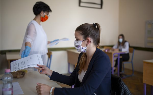 Az őszi érettségi vizsgák a normál menetrend szerint zajlanak majd 