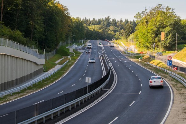 Magyar Közút: közel 670 ezer éves e-matricát vásároltak az autósok január 15-ig