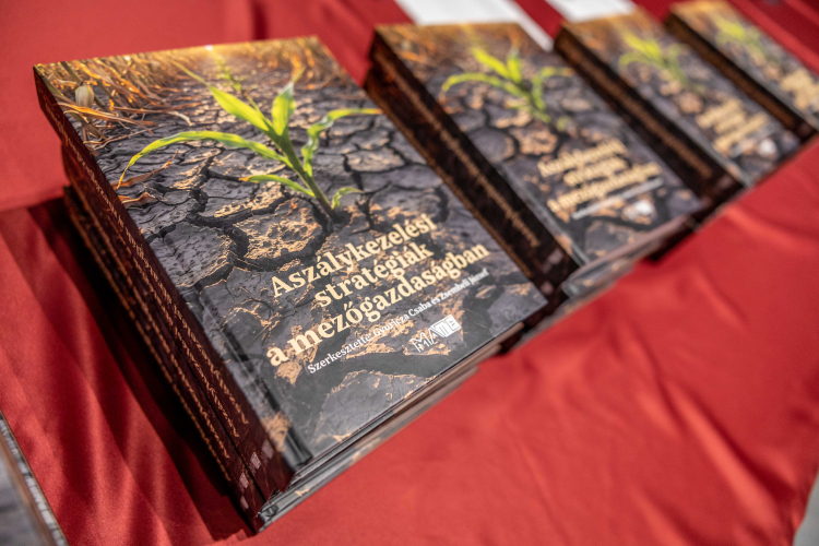 Aszályvédelmi szakmai nap, és könyvbemutató