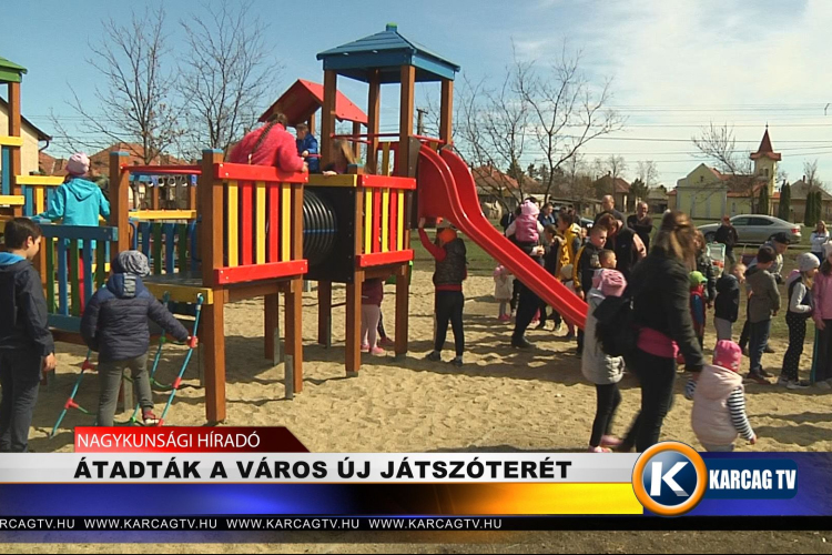 ÁTADTÁK A VÁROS ÚJ JÁTSZÓTERÉT