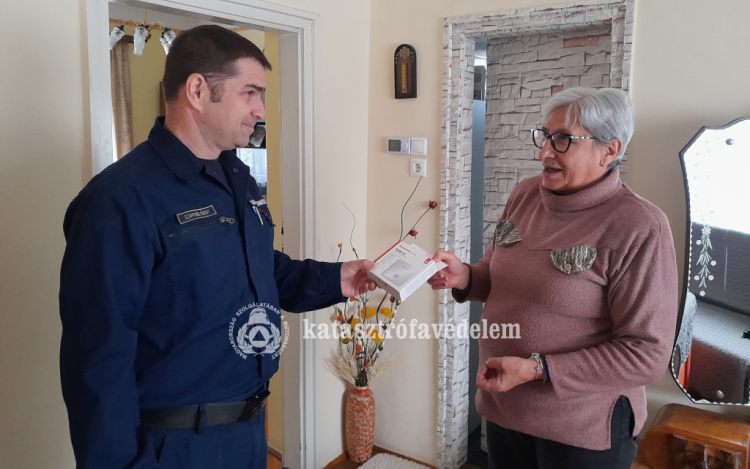  Folytatódott a szén-monoxid-érzékelők átadása