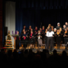 Az első adventi gyertya meggyújtása