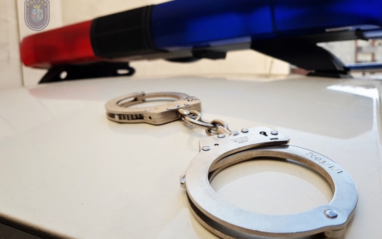 Letartóztattak egy nőket prostitúcióra kényszerítő férfit Pécsen