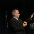 Az első adventi gyertya meggyújtása