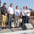 Új medence