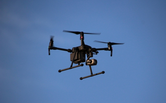 Drónnal és civil autókkal is keresték a szabálytalankodókat a rendőrök