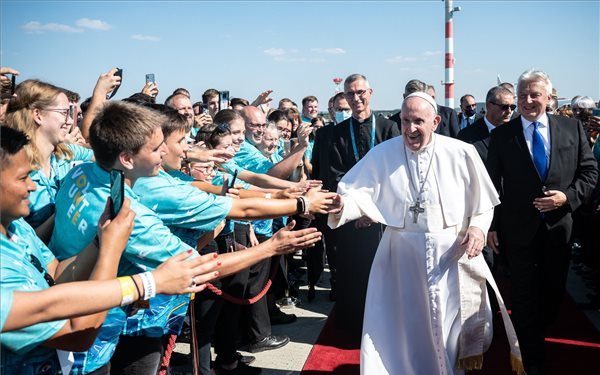Ferenc pápa: megérintett a magyarok ökumenikus szellemisége, családvédelme és környezettudatossága