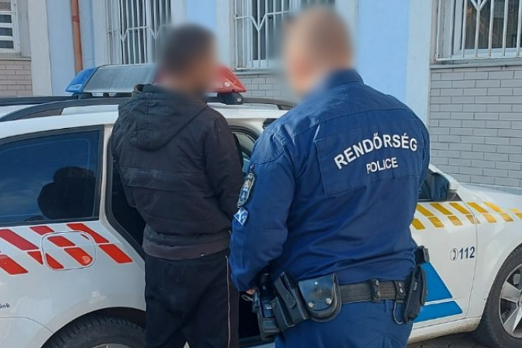 12+1 találat: a nyeremény bilincs és őrizet