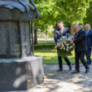 Koszorúzás a Hősök Napja alkalmából
