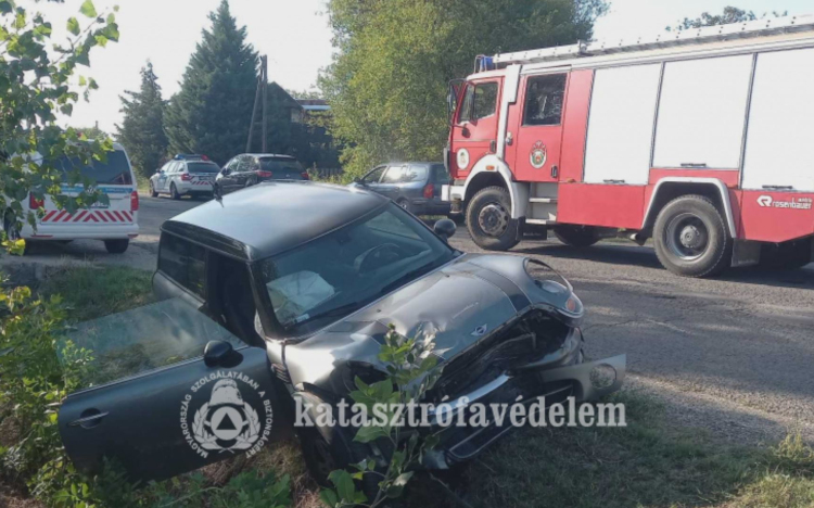  Két autó ütközött Tószegen